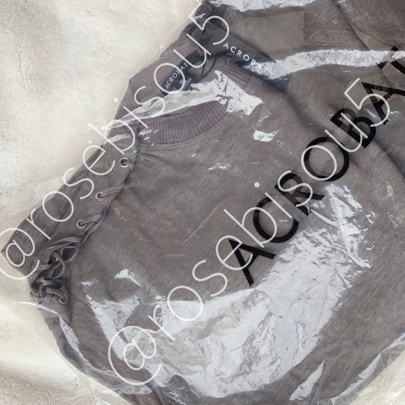 ➰HP!➰{ACROBAT} GRAY Lace-Up Detail Long Sleeve Tee - Picture 4 of 8